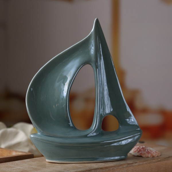 Dekoboot - Segelboot - maritime Dekoration - Keramik - Farbe: aqua blau- H: 23,5cm