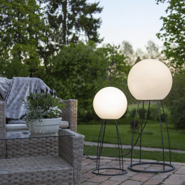 Beistelllampe/Gartenlampe "SIT" - outdoor IP65 - E27 Sockel - H: 70cm D: 29cm - max 23W - weiß
