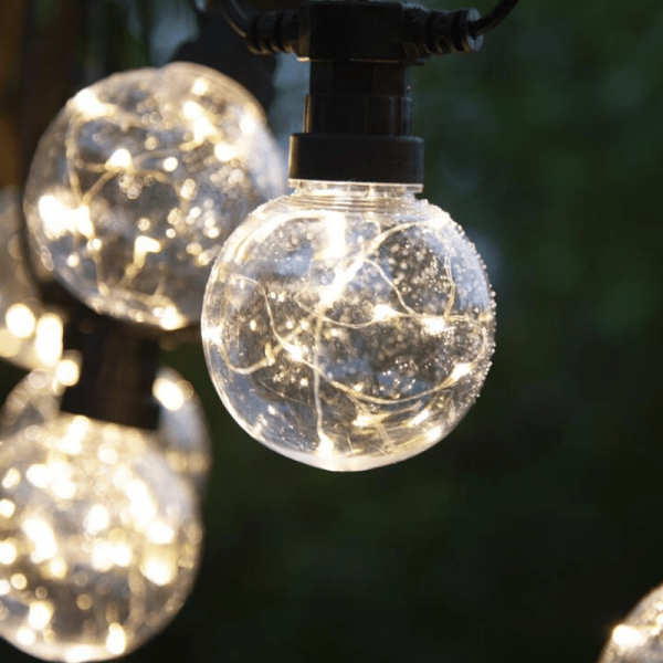 LED Lichterkette "CIRCUS" - 10 Kugeln, 8cm mit je 10 Micro-WW LED - 4,5m - inkl. Trafo - outdoor