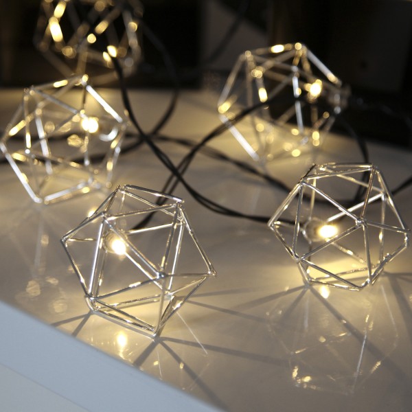 LED-Lichterkette "Edge" - 10 warmweiße LED - 2,25m - schwarzes Kabel - Trafo - silber