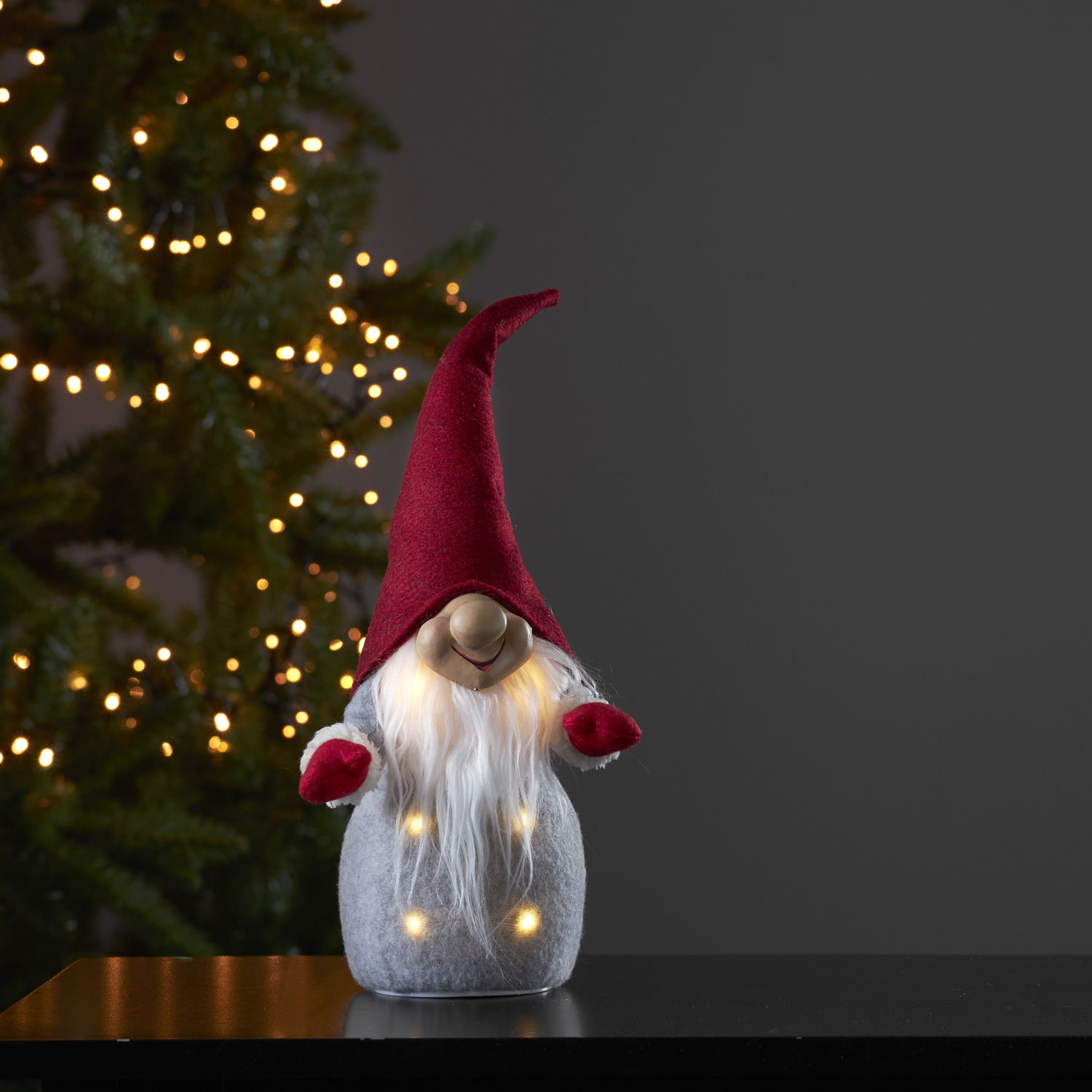 Beliebter Sonderpreis LED Stoff Wichtel - - LED | 6 H: warmweiße Batterie rot Weihnachtsmann - - Mütze 40cm - Home-And-Living mit