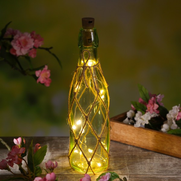 LED Dekoflasche mit Juteseil und LED Drahtlichterkette - Leuchtflasche - H: 28cm - hellgrün